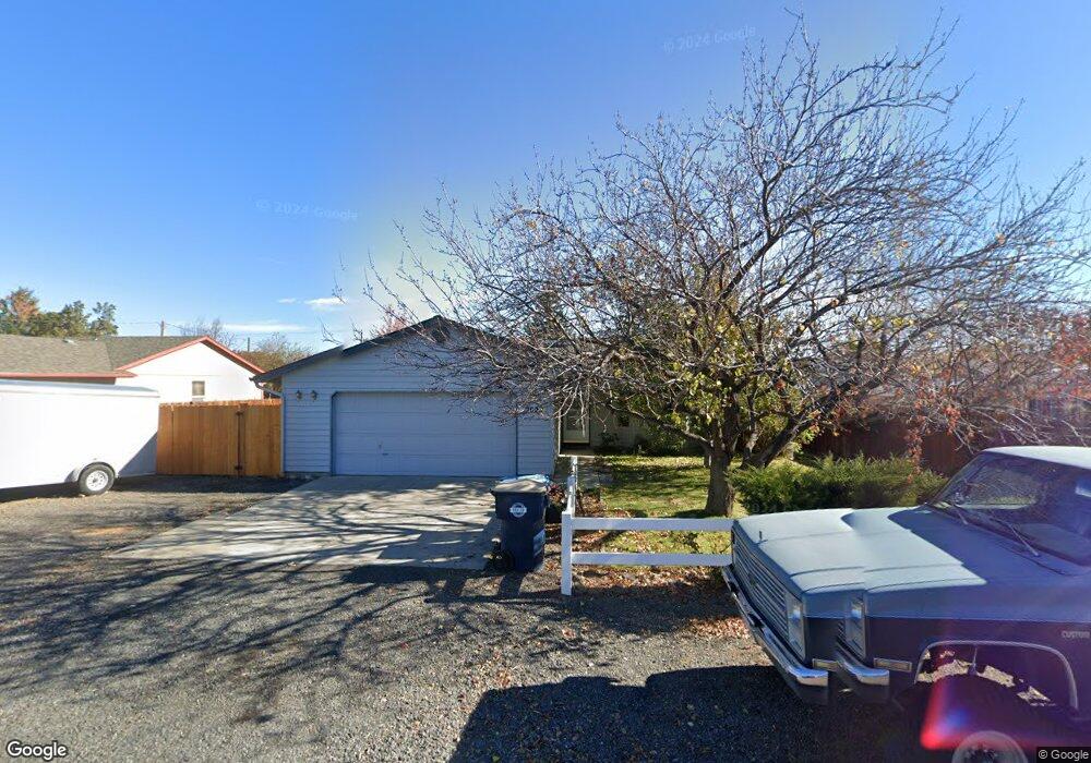 2022 SW 24th St, Redmond, OR 97756 - photo 1