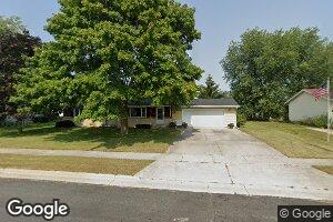 320 W Willow Ave, Cedar Grove, WI 53013