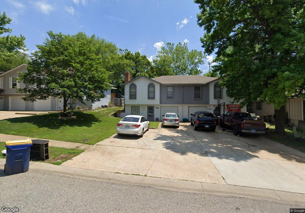 7527 Monrovia St, Shawnee, KS 66216 - photo 1