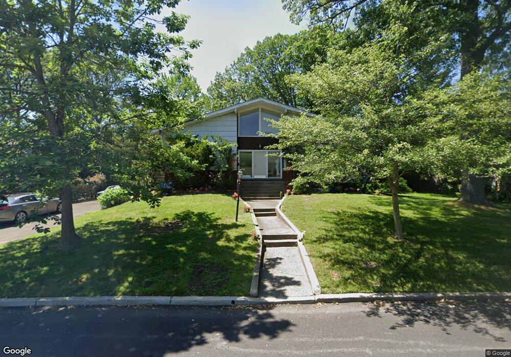 9 Churchill Rd, Englewood Cliffs, NJ 07632 - photo 1