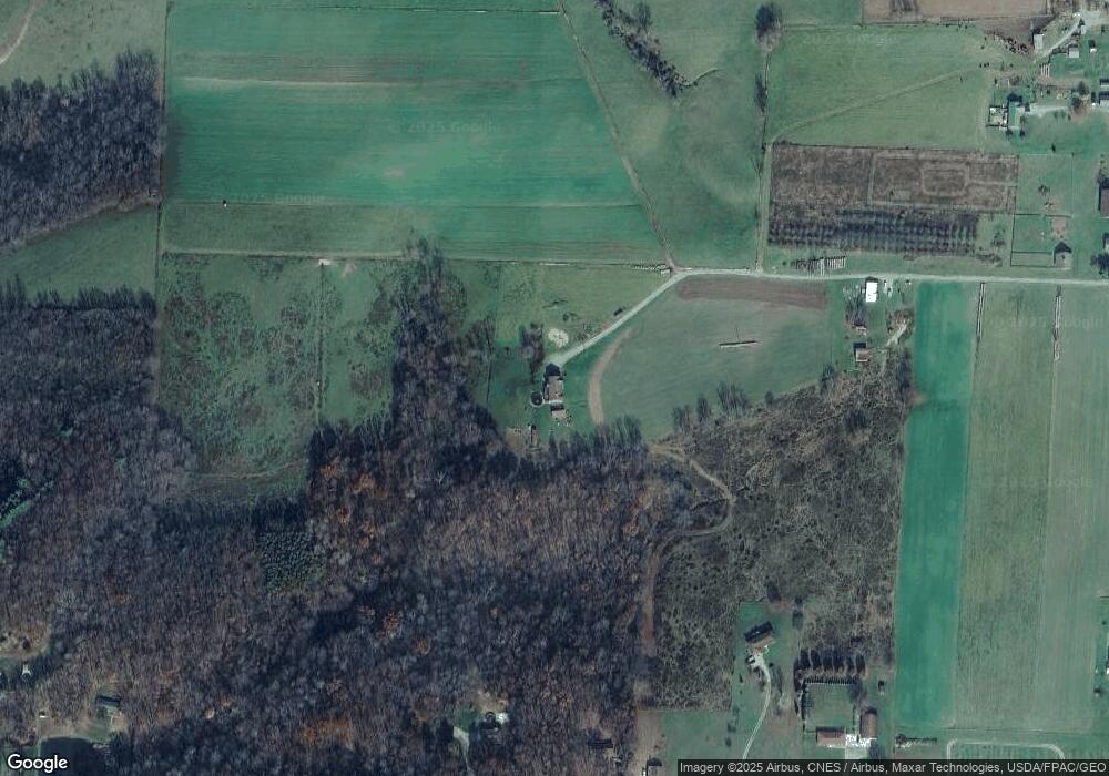 2069 Avalon Rd NW, Carrollton, OH 44615 - photo 1