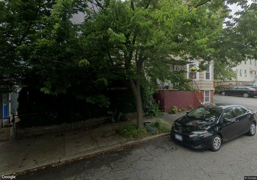 10 Roger St unit 1, Providence, RI 02906 - photo 1