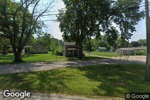 1006 Thomas St, Henry, IL 61537