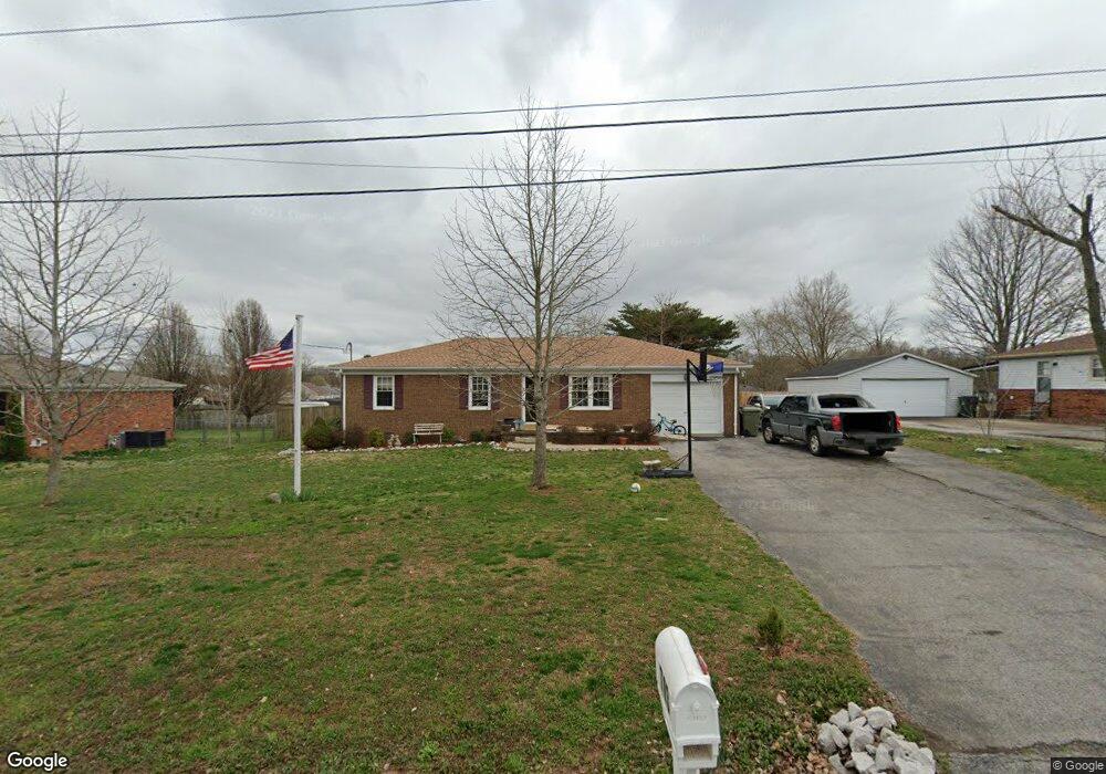 713 Sanderson Dr, Hopkinsville, KY 42240 - photo 1