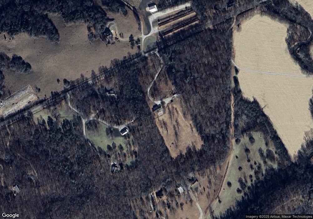 988 Hardman Rd, Clarkesville, GA 30523 - photo 1