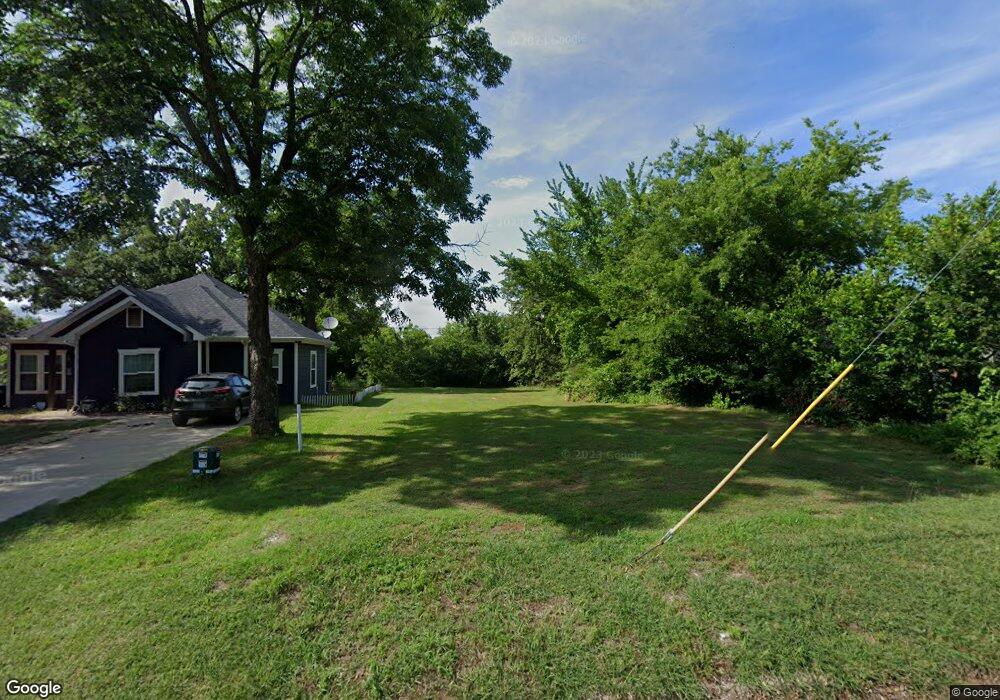 511 Martin Luther King St, Denison, TX 75020 - photo 1