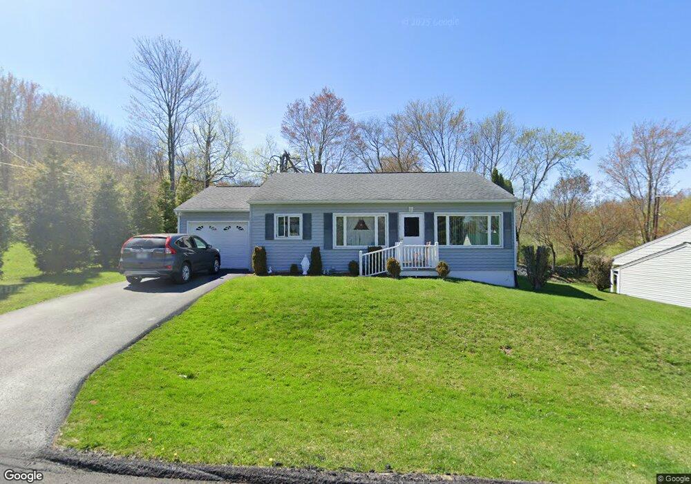 24 Maplewood Dr, Honesdale, PA 18431 - photo 1