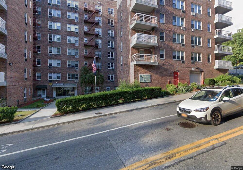 Palmer Towers unit 9G, Yonkers, NY 10701 - photo 1