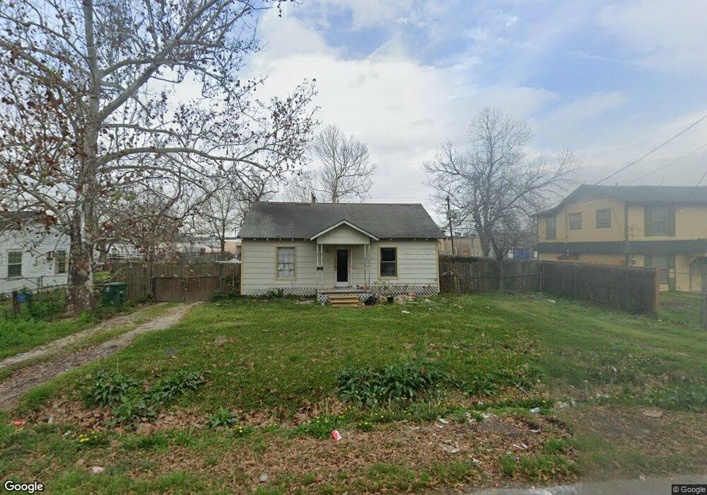 112 Theron St, Houston, TX 77022 - photo 1