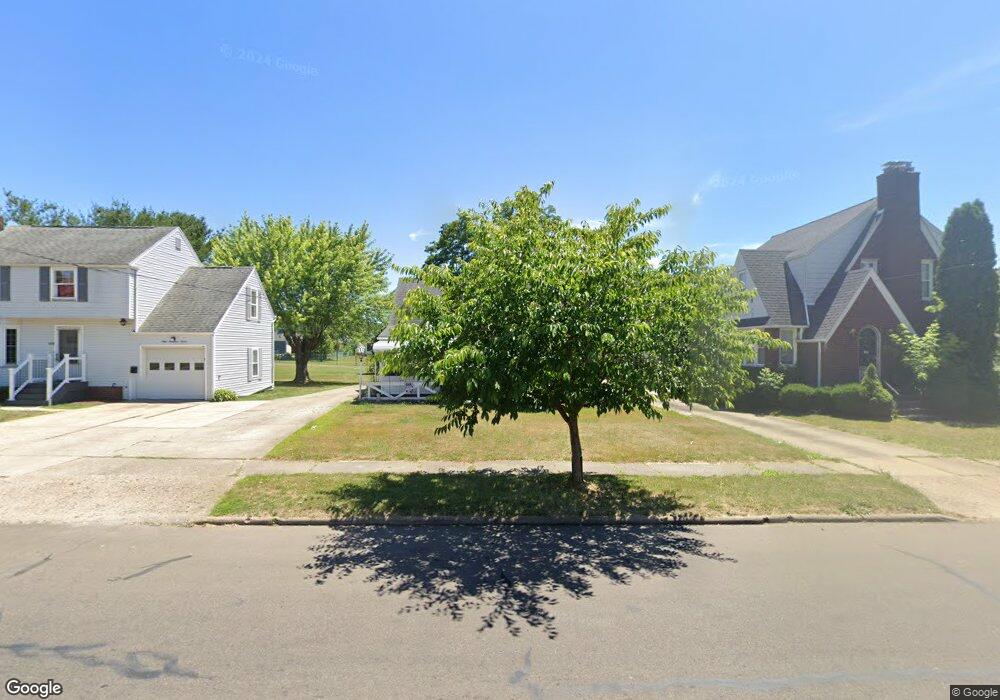 908 19th St NE, Canton, OH 44714 - photo 1