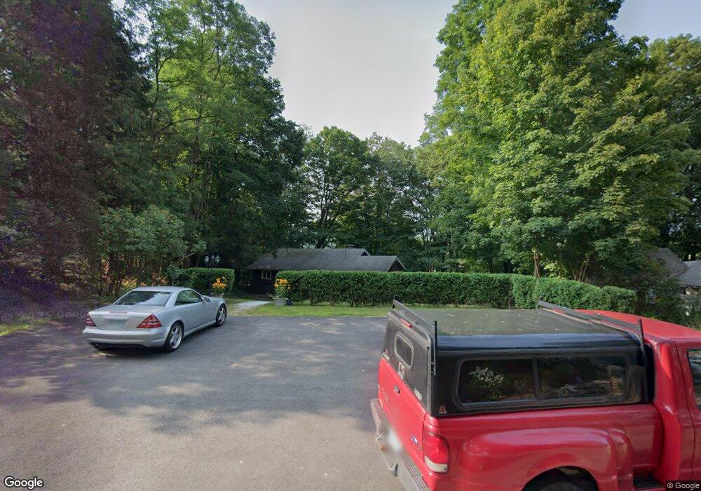 187 Mechanic St, North Conway, NH 03860 - photo 1