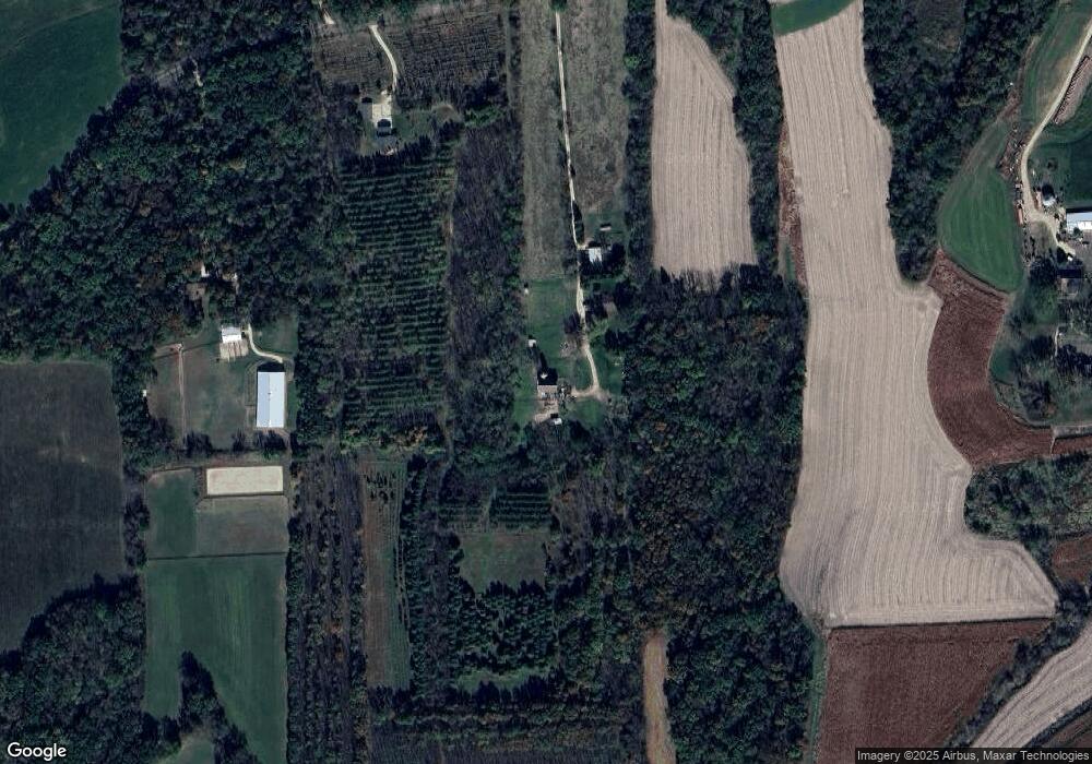 W1521 King Rd, Brooklyn, WI 53521 - photo 1