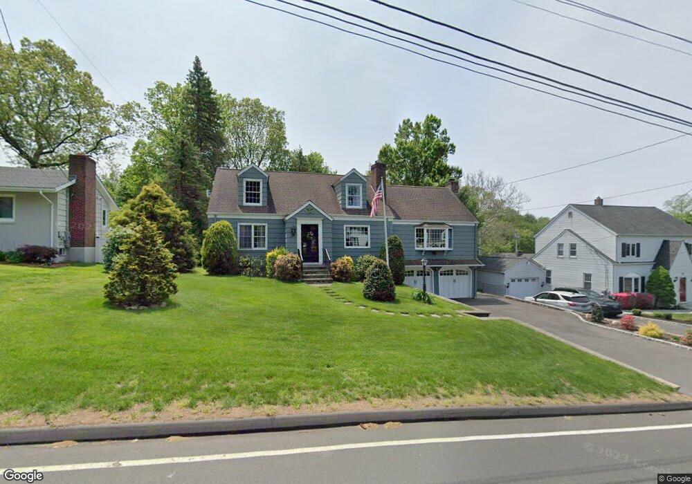 119 Chestnut Hill Rd, Trumbull, CT 06611 - photo 1