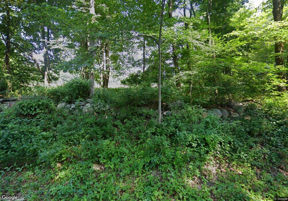 34 Huckleberry Rd, Redding, CT 06896 - photo 1