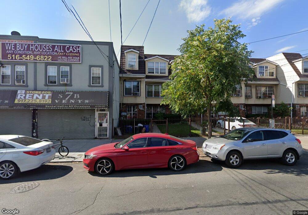 10712 Guy R Brewer Blvd unit 10B, Jamaica, NY 11433 - photo 1