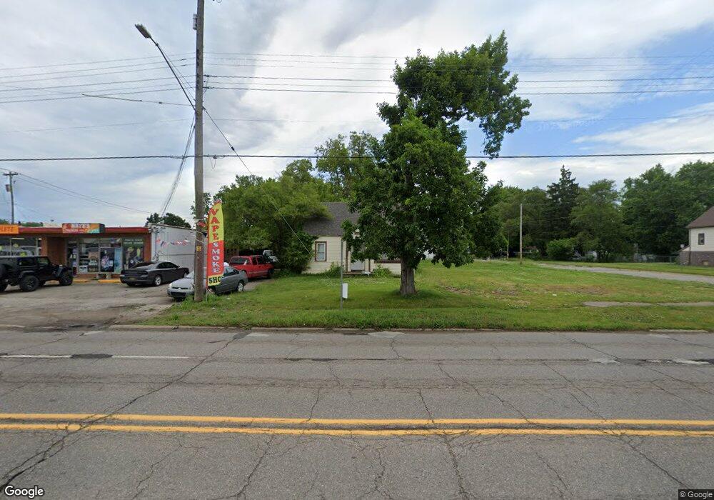 2815 Richfield Rd, Flint, MI 48506 - photo 1