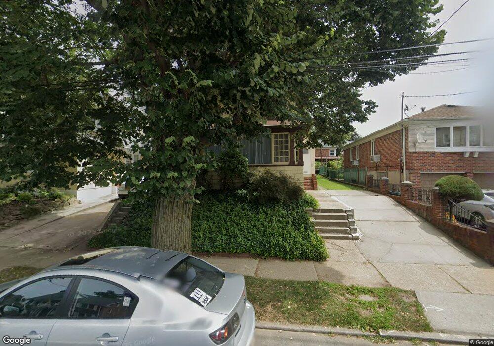 3369 166th St, Flushing, NY 11358 - photo 1