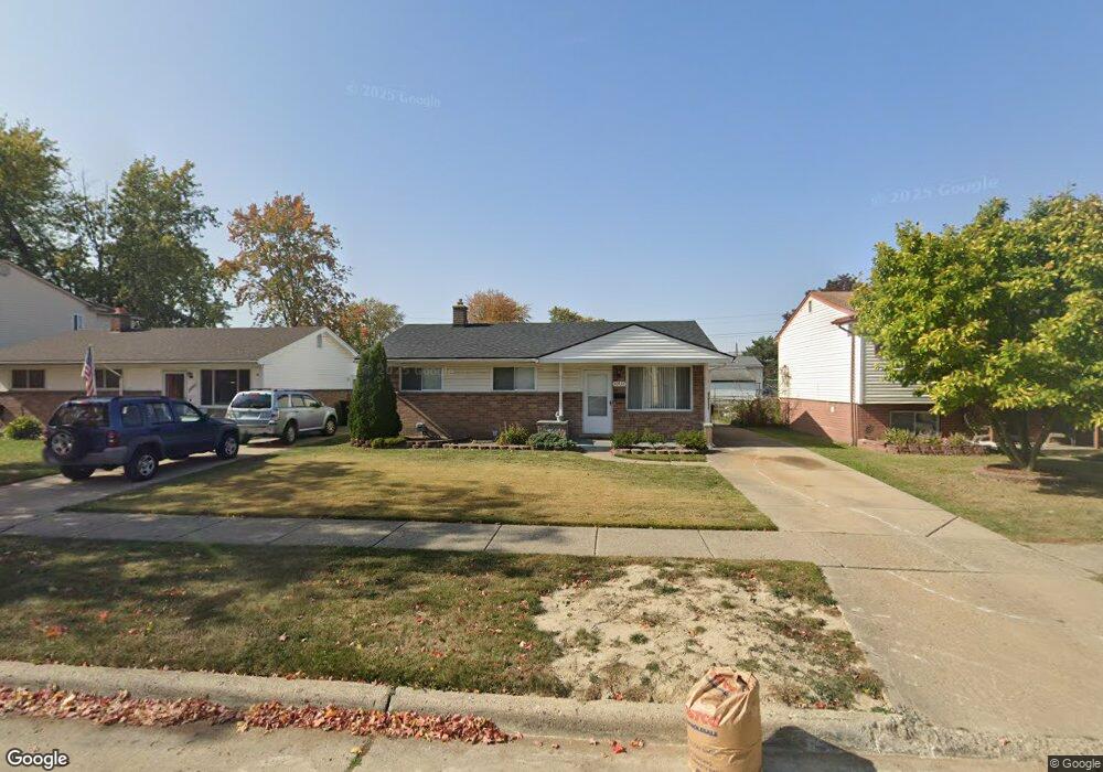 30433 Bluehill St, Roseville, MI 48066 - photo 1