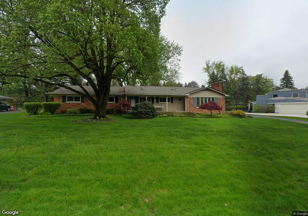 857 Helston Rd, Bloomfield Hills, MI 48304 - photo 1