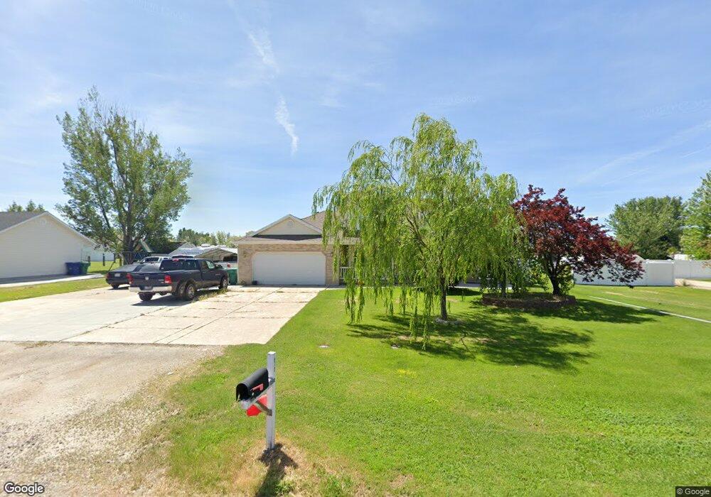 5627 W 4350 S, Hooper, UT 84315 - photo 1