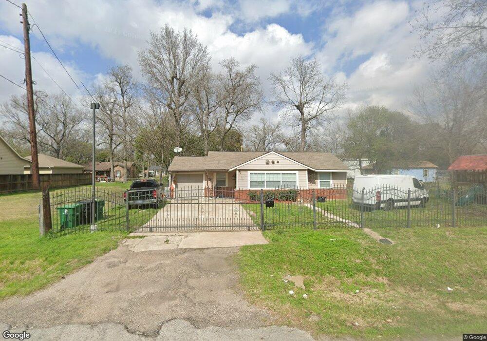 91 Fichter St, Houston, TX 77022 - photo 1