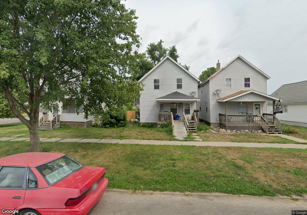 916 A Ave NW, Cedar Rapids, IA 52405 - photo 1
