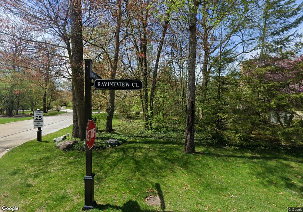 1415 Ravineview Ct, Bloomfield Hills, MI 48304 - photo 1