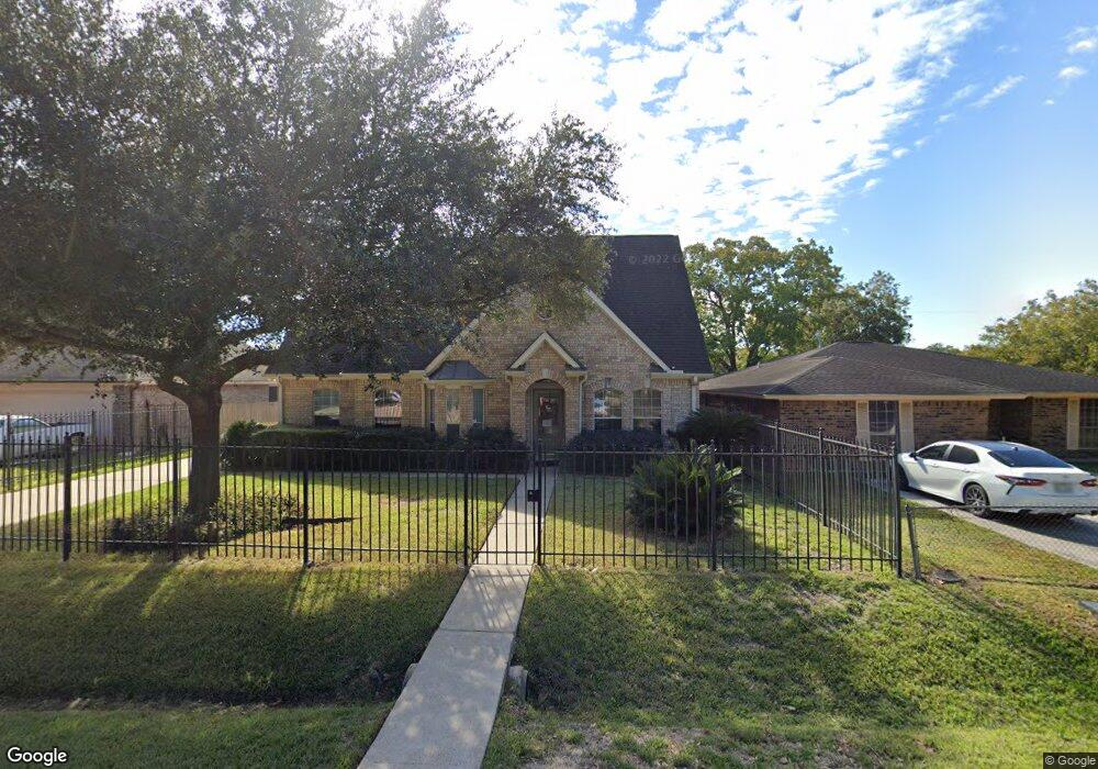 2911 Blue Sky St, Houston, TX 77088 - photo 1