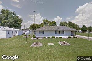 712 E Jackson Ave, Chrisman, IL 61924