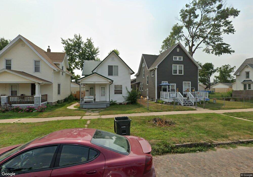 1217 2nd St SW, Cedar Rapids, IA 52404 - photo 1