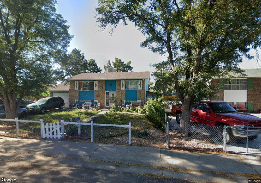 857 Olathe St, Aurora, CO 80011 - photo 1