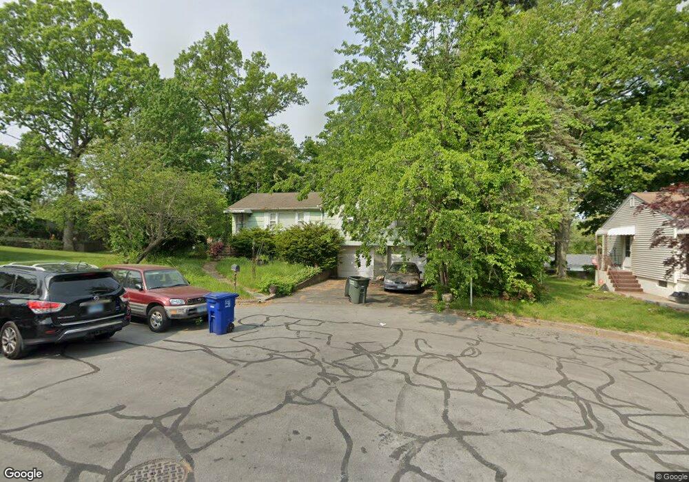 214 Nautilus Rd, Bridgeport, CT 06606 - photo 1