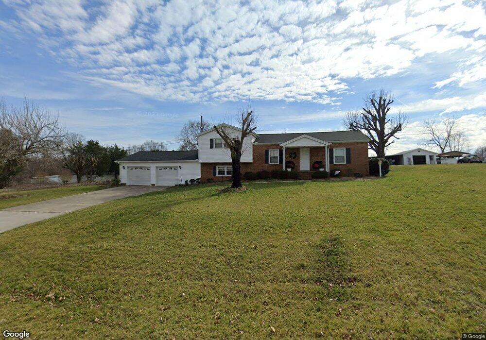 2363 Canter Ln, High Point, NC 27263 - photo 1