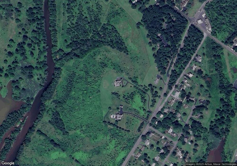 1559 Layfield Rd, Pennsburg, PA 18073 - photo 1