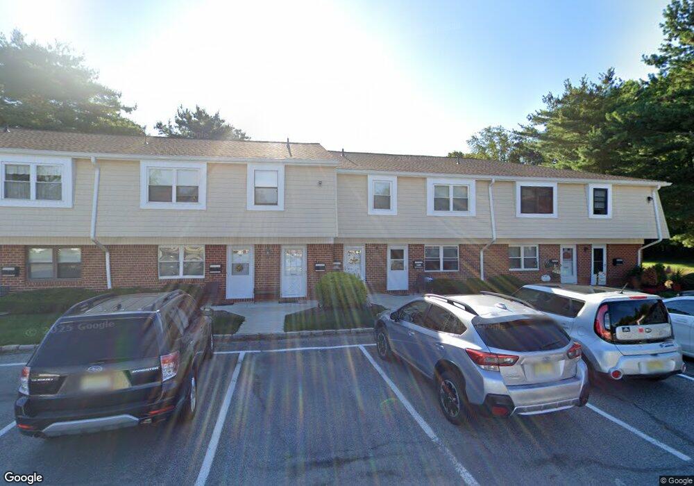 804 Silver Ct, Hamilton Square, NJ 08690 - photo 1