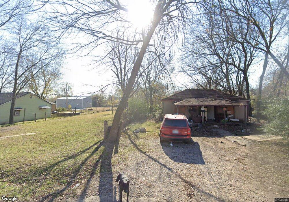 413 E Gum St, Henryetta, OK 74437 - photo 1