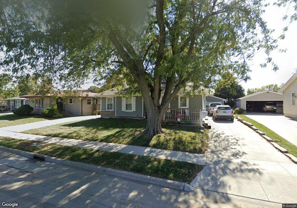 2205 N 5th Ave E, Newton, IA 50208 - photo 1