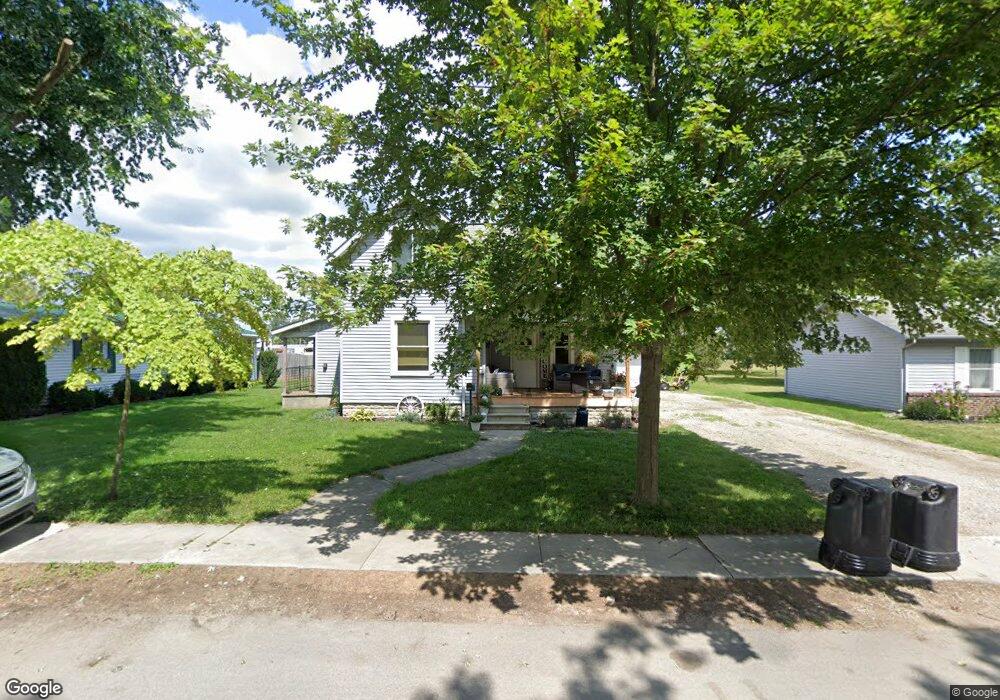 569 E Water St, Berne, IN 46711 - photo 1