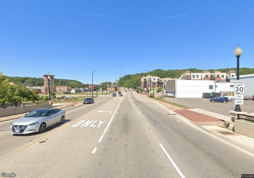 4 W Algonquin Rd, Algonquin, IL 60102 - photo 1