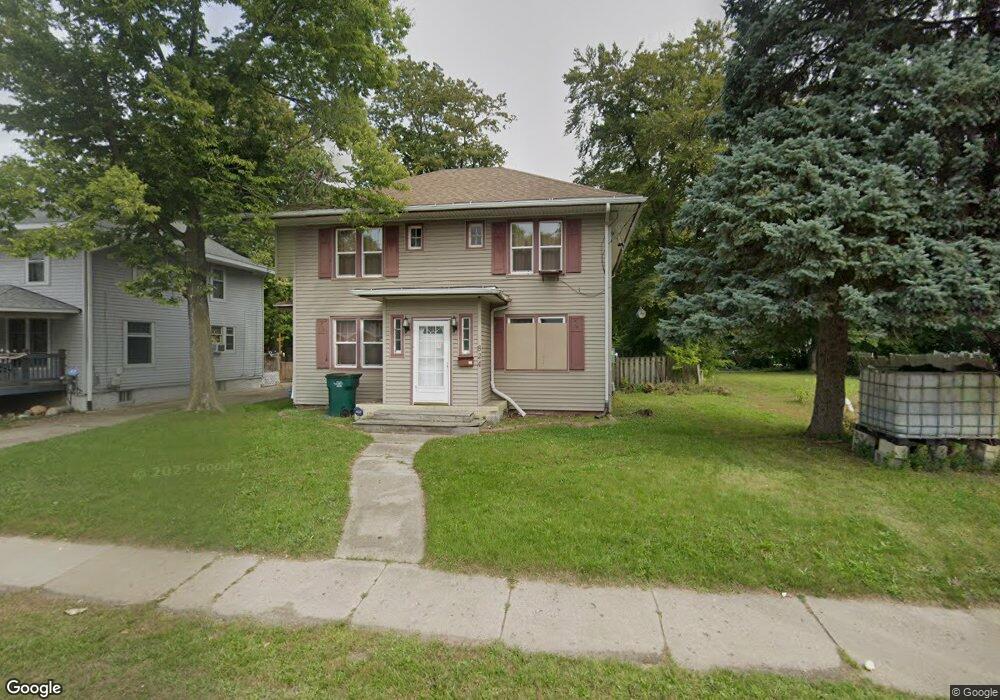 824 N Mlk Blvd, Lansing, MI 48915 - photo 1