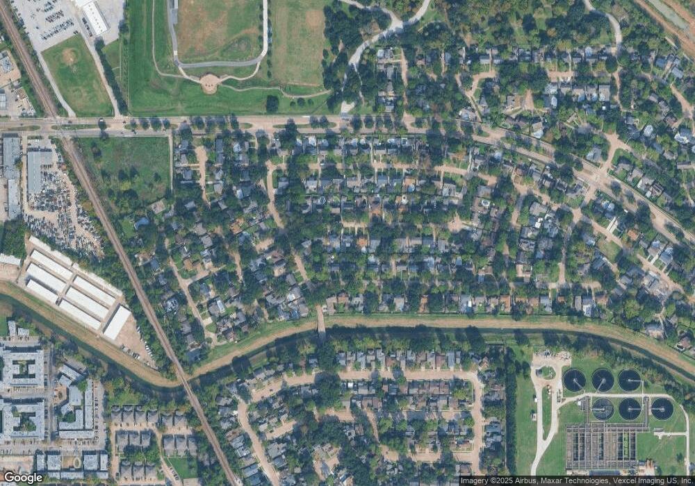 5051 Fallen Oaks Dr, Houston, TX 77091 - photo 1