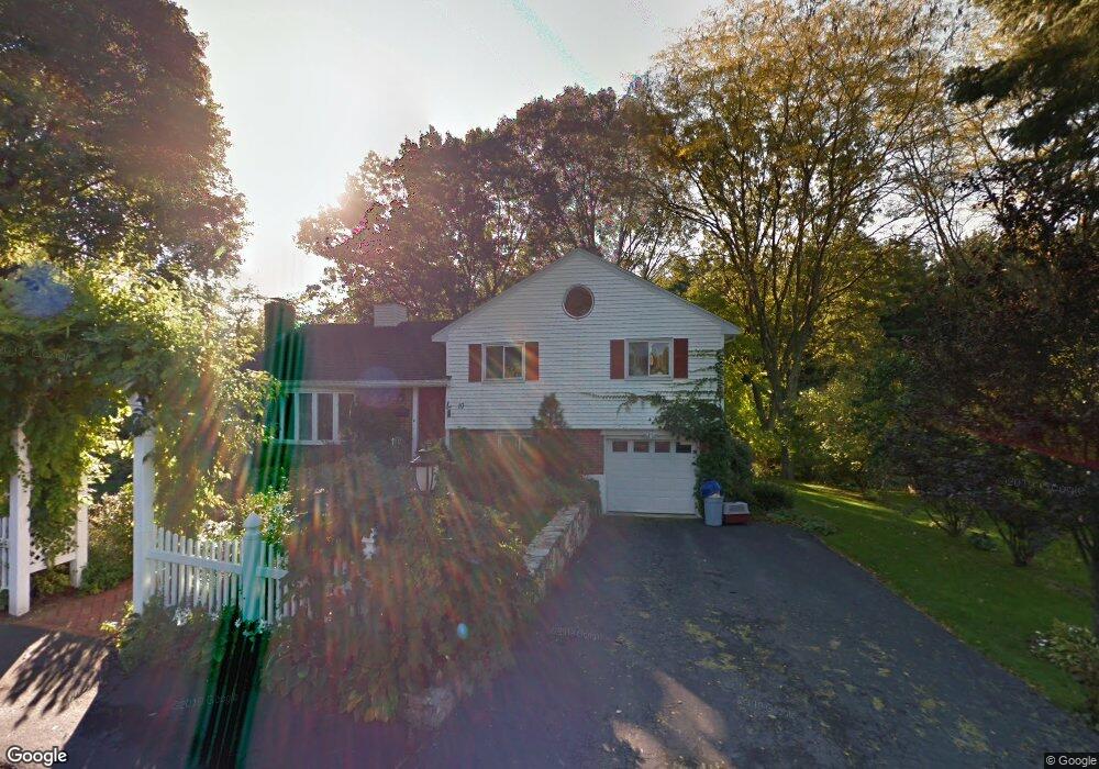 10 Redwing Rd, Wellesley Hills, MA 02481 - photo 1