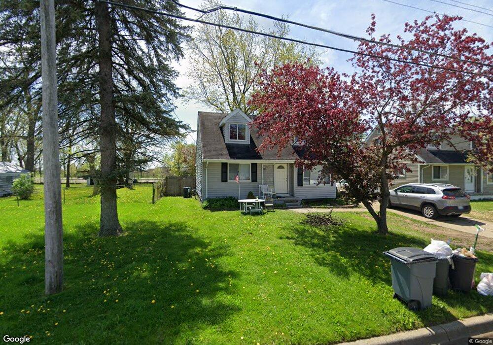 3203 Hogarth Ave, Flint, MI 48532 - photo 1