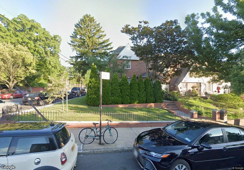 2036 36th St, Astoria, NY 11105 - photo 1