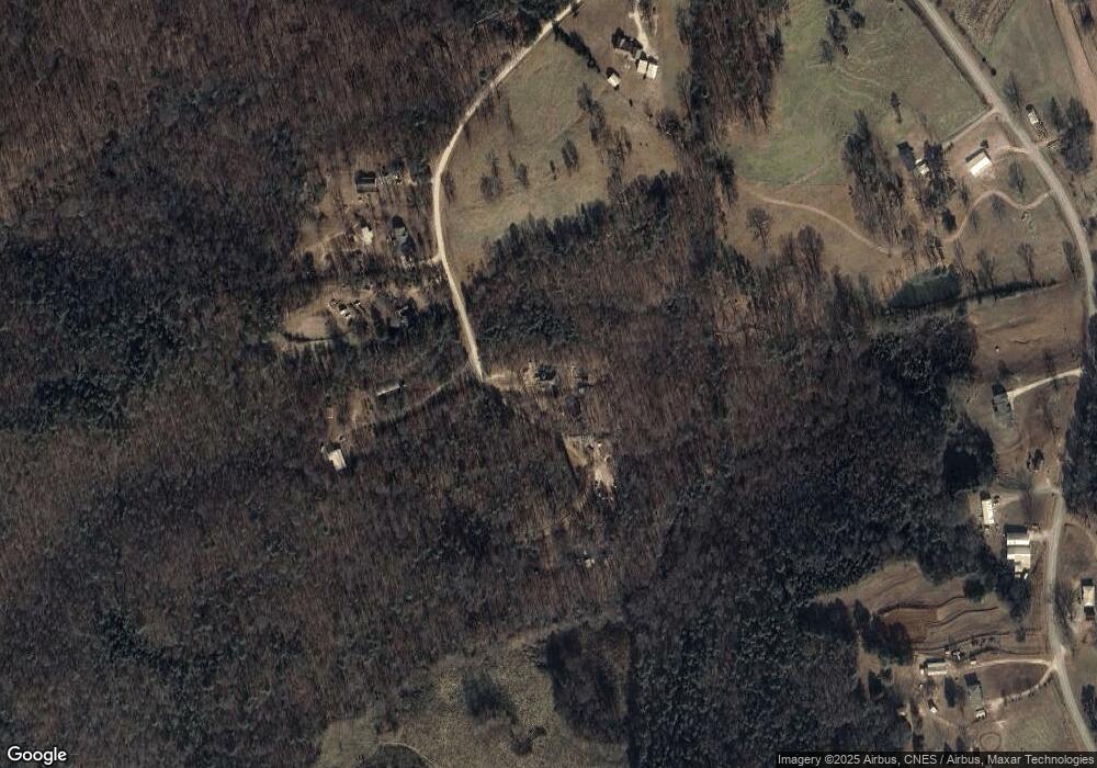 405 Rue de Cason May, Carnesville, GA 30521 - photo 1