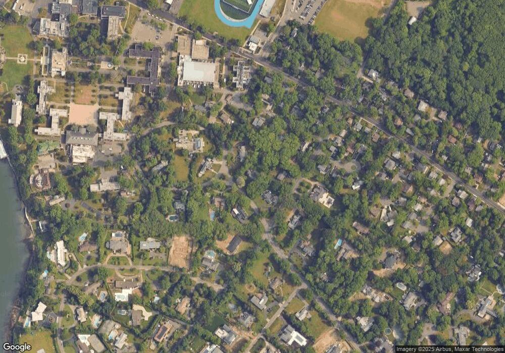 3 Grenwolde Dr, Great Neck, NY 11024 - photo 1