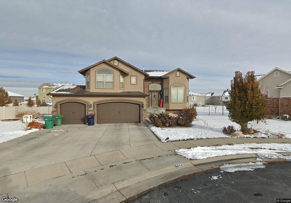 4352 W 5350 S unit 7, Hooper, UT 84315 - photo 1