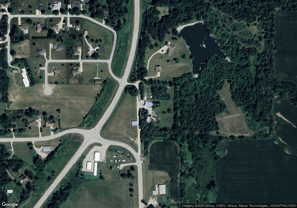 2346 W 4th St N, Newton, IA 50208 - photo 1