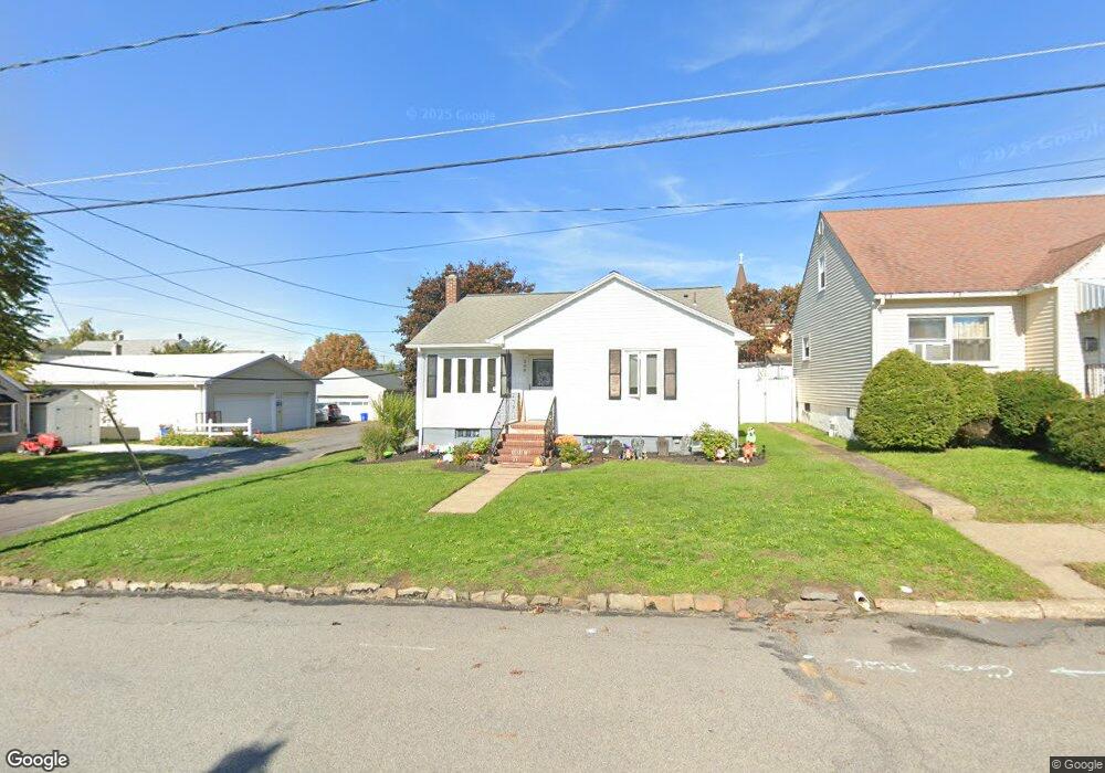 208 Penn Ave, Dupont, PA 18641 - photo 1