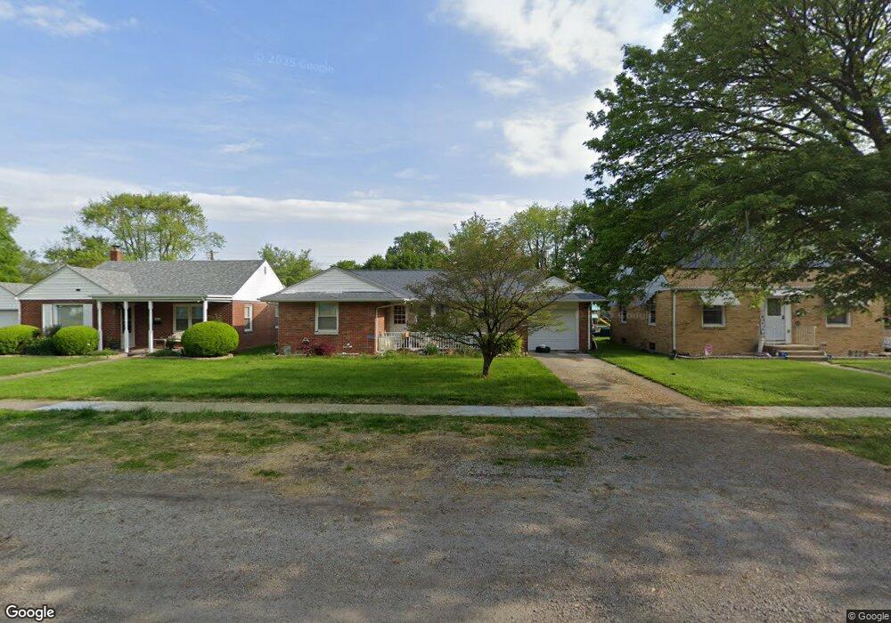 2912 Walnut Ave, Mattoon, IL 61938 - photo 1